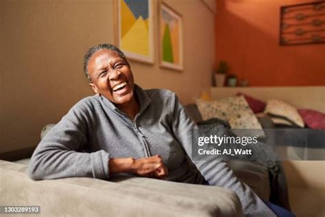 75,750 Older Black Woman Portrait Stock Photos & High